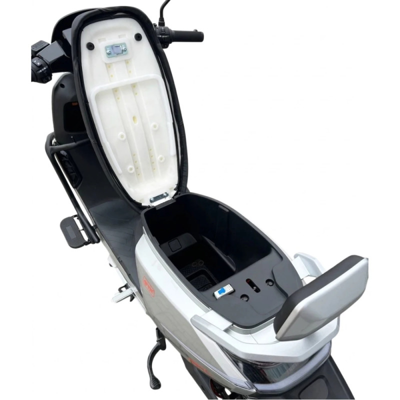 Електроскутер GTM N-MAX 2500 2500W 72V 20Ah