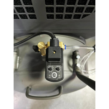 Гвинтовий повітряний компресор 200 л GTM DLG7.5V/inv масляний 380В/інвертор/кожух (DLG7.5V-INV Closed case)