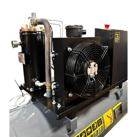 Гвинтовий повітряний компресор 200 л GTM DLG5.5V/inv масляний 380В/інвертор (DLG5.5V/inv)