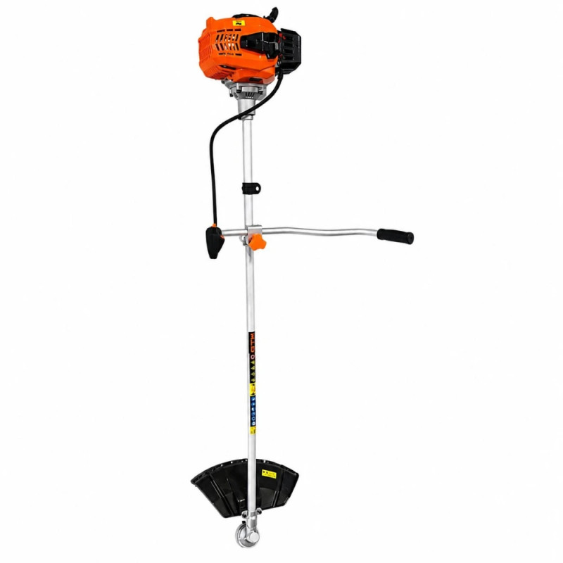 Бензинова мотокоса GTM BCI52U 1.45 кВт з ножем та косильною головкою Tap'n'Go
